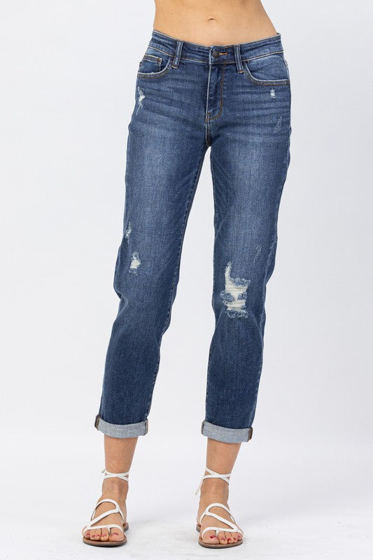 MID-RISE SLIM FIT CUFFED JEANS