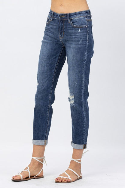 MID-RISE SLIM FIT CUFFED JEANS