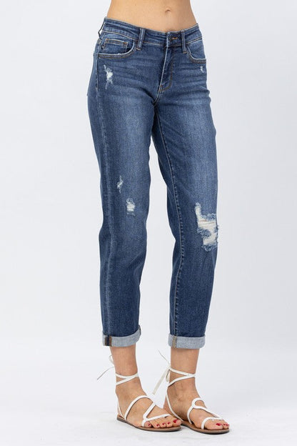 MID-RISE SLIM FIT CUFFED JEANS