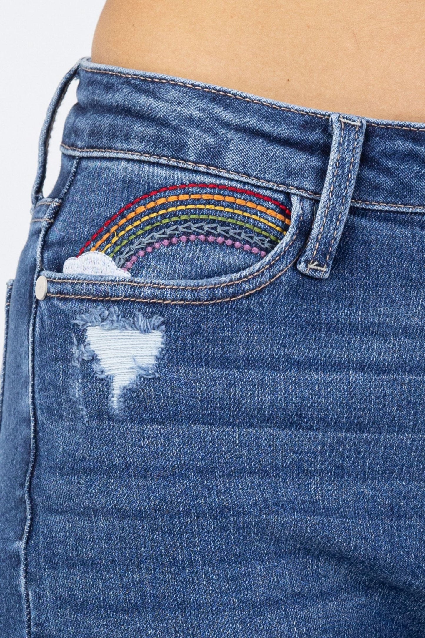 HI-RISE RAINBOW EMBROIDERY CROPPED STRAIGHT